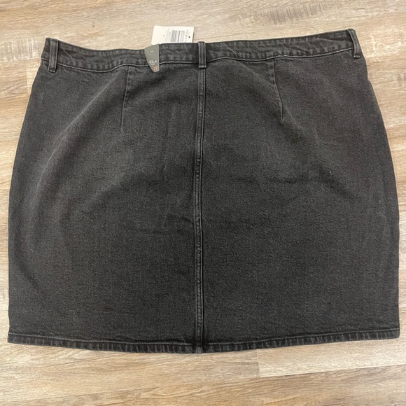 Torrid button front denim mini skirt - Picture 4 of 4